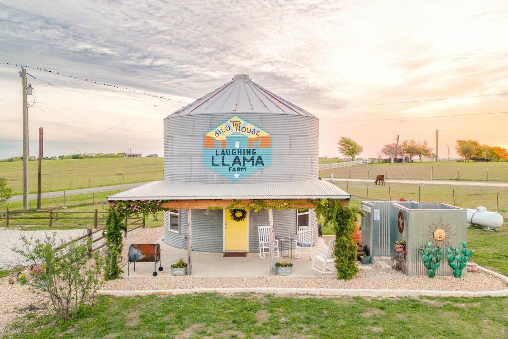 Silo House At Laughing Llama Farm Troy Ngoại thất bức ảnh